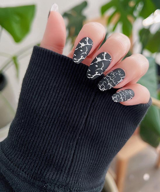 COFFIN SHAPE ON SHORT NAILS