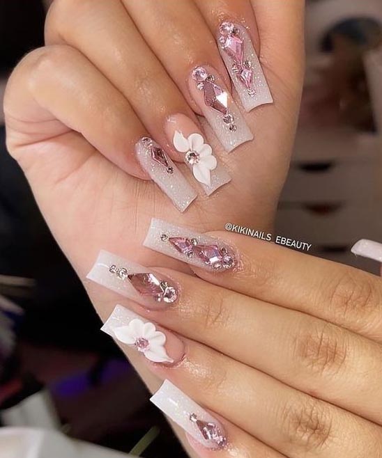 CUTE SHORT COFFIN ACRYLIC NAILS