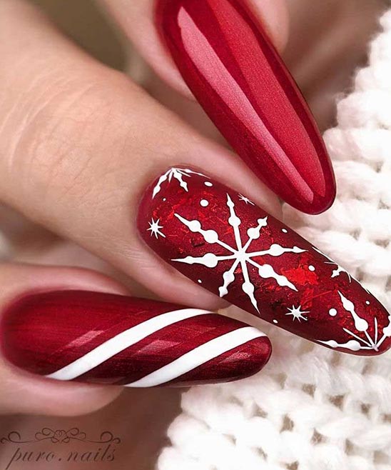 Claasy Red Christmas Nail Designs