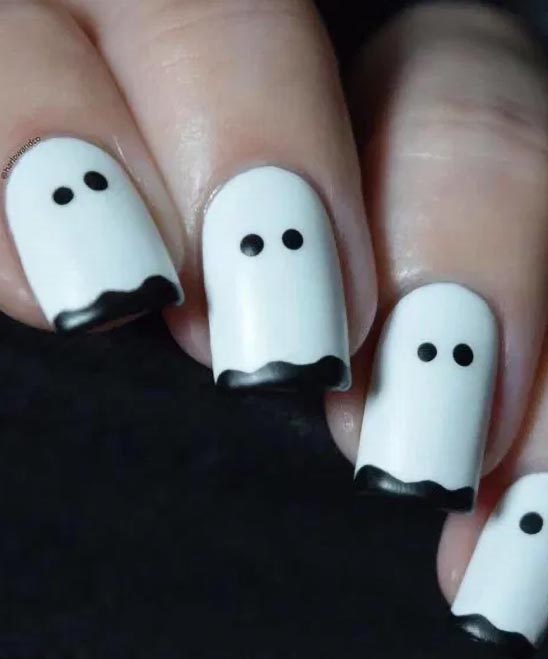 HALLOWEEN BLACK AND WHITE NAILS