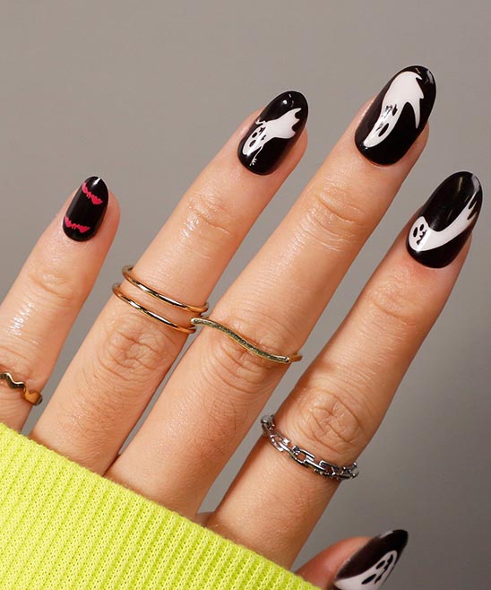HALLOWEEN BLACK FRENCH TIP NAILS