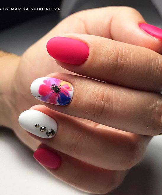 PINK AND WHITE ALMOND NAIL DESIGNS