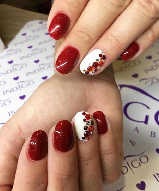 Red Nails With a Gold Designs Short Acrylic