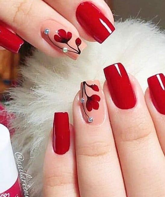 Red and Gold Nails Design