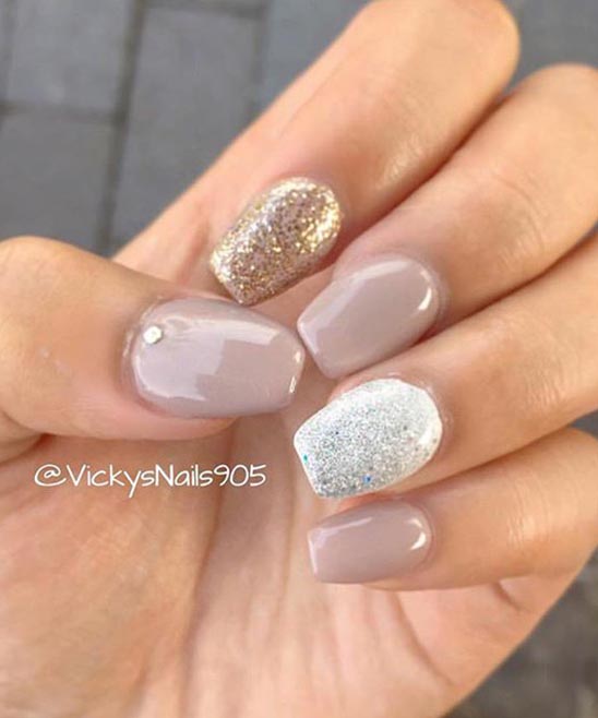 SHORT COFFIN ACRYLIC NAILS BLACK