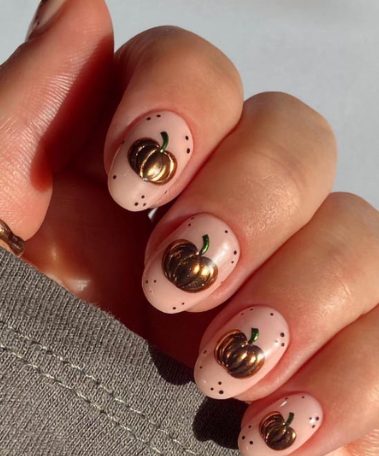 SHORT COFFIN BLACK NAIL DESIGNS