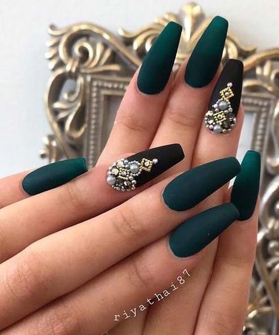 SHORT COFFIN FRENCH NAILS