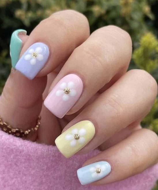 SPRING FLOWER NAIL DESIGNS