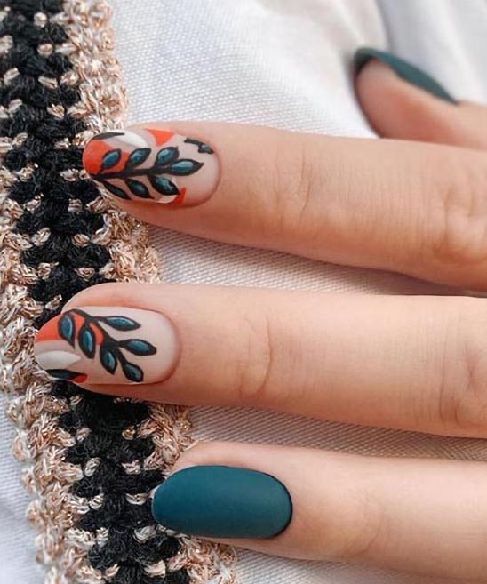 Short Gel Nails With Design