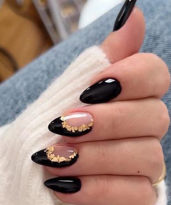 Acrylic Nails Black and Gold None Egail