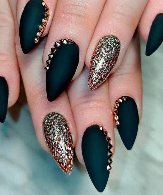 Black and Gold Nails Designs