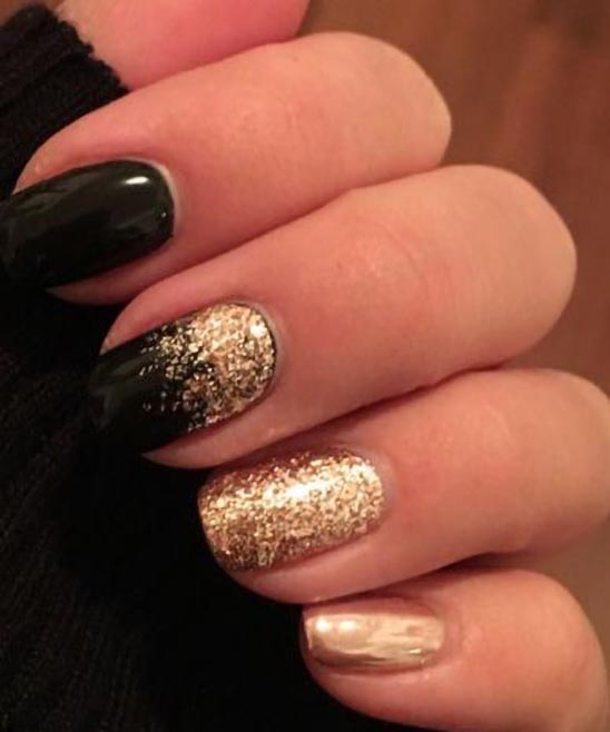 Cute Black and Gold Nails