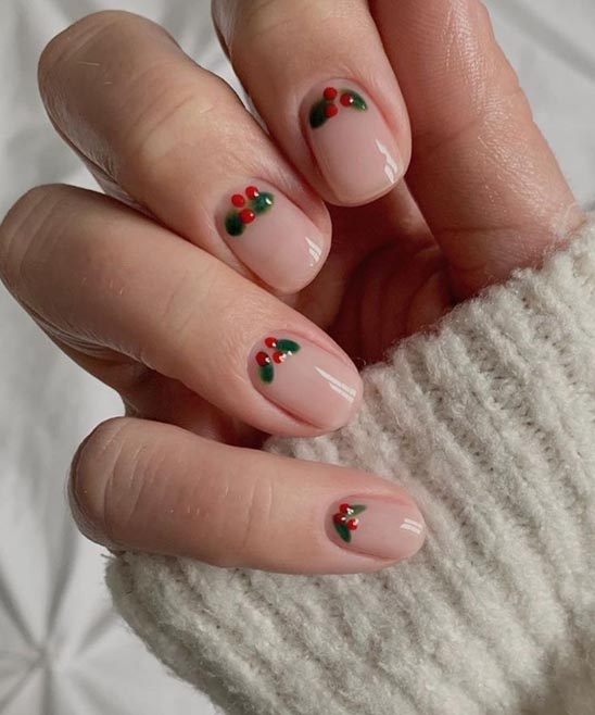 Easy Christmas Nails Design