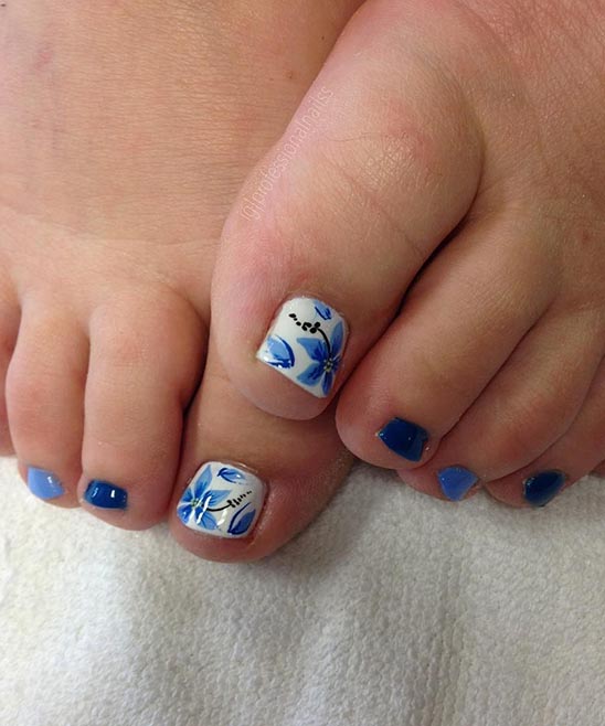 Holiday Toe Nail Designs