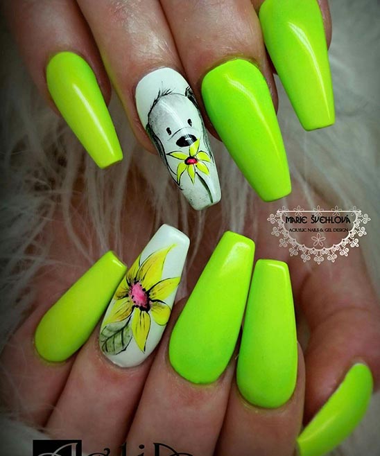 Mint Green and Gold Nail Designs
