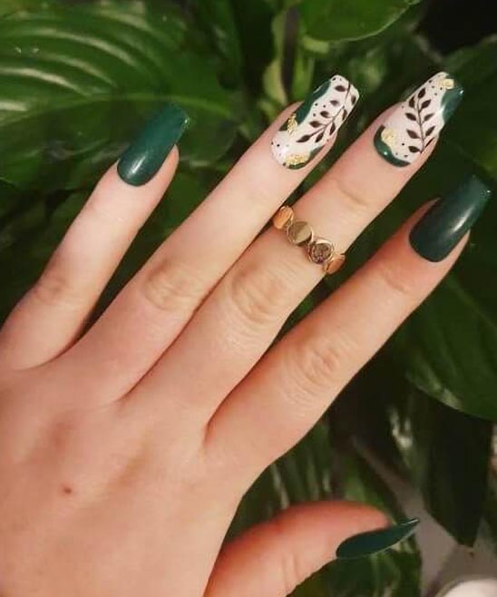Nails Design Green and Gold