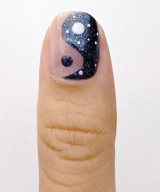 Navy Blue Ombre Nail Designs