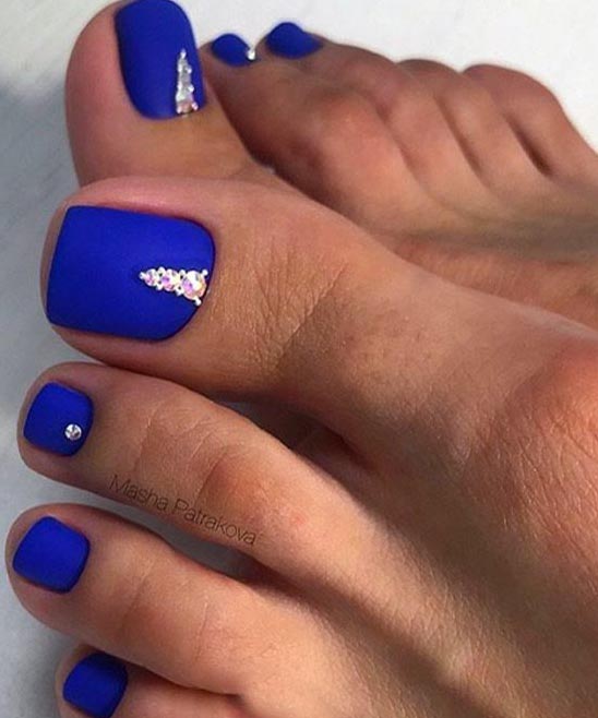 Short Burgundy Matte Nails