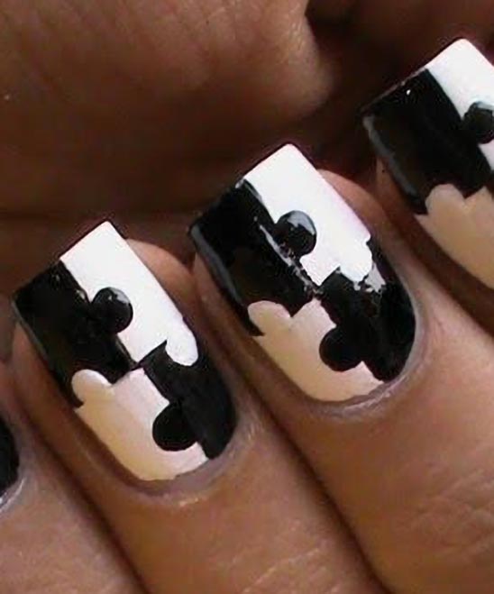 Simple Nail Art Black and White