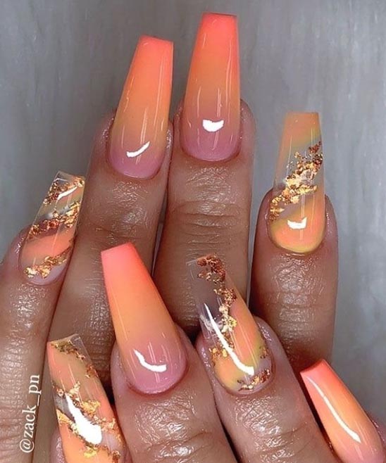 Almond Nails White and Gold