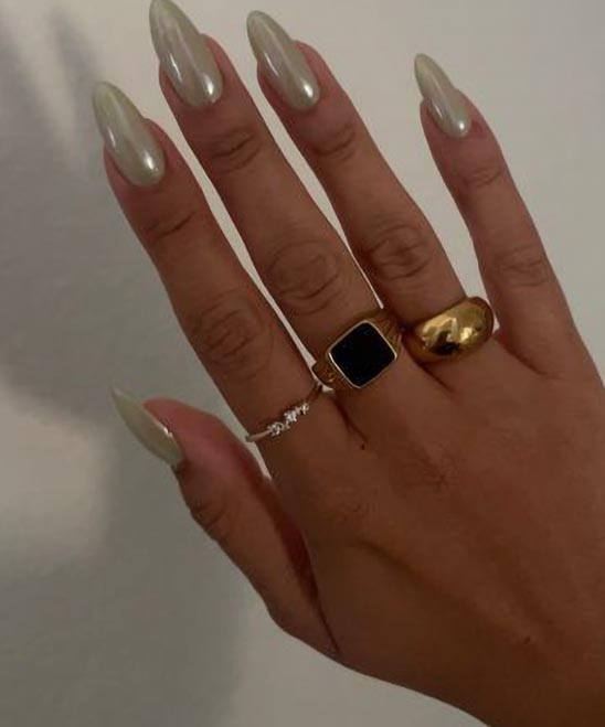 Almond Spring Nails 2023