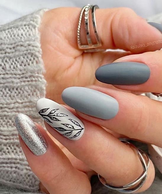 Black Christmas Nails Short