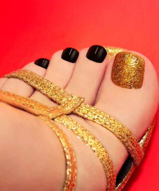 Black Gold Toe Nail Designs