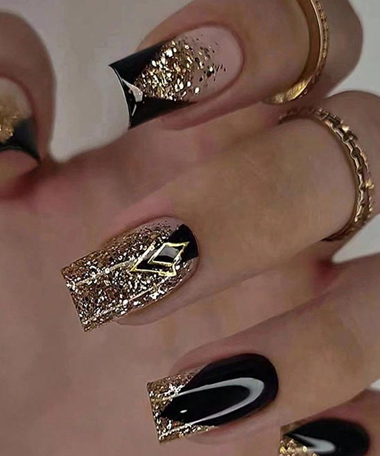 Black Nails for Christmas