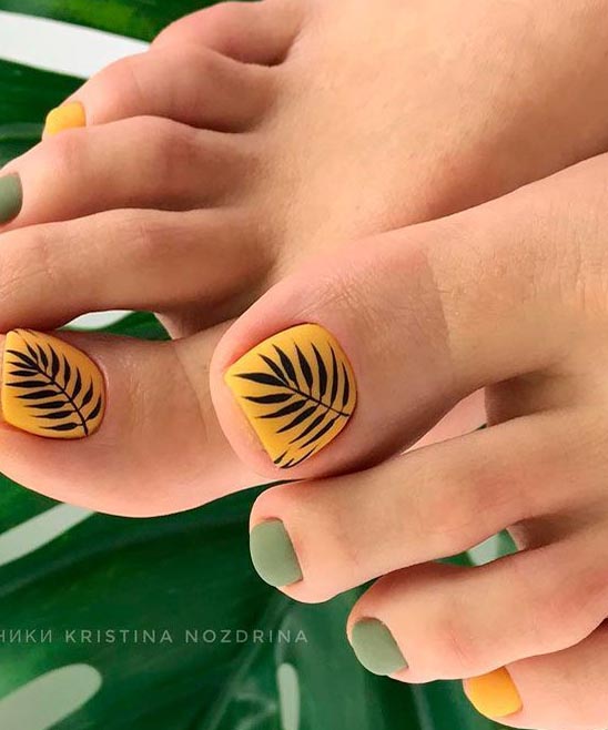 Black and Gold Toe Nail Designs
