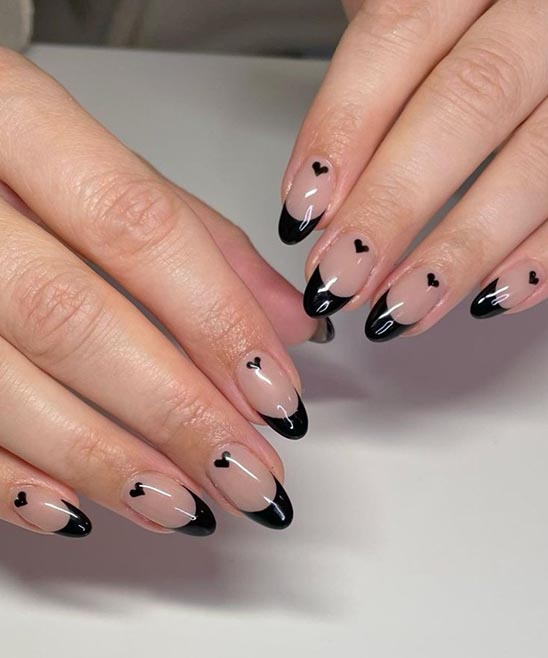 Black and Gold Valentines Nails