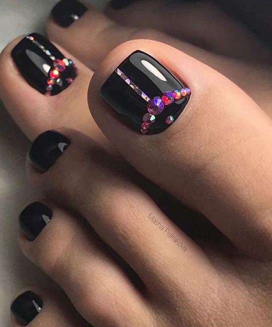 Black and Silver Toe Nail Designs