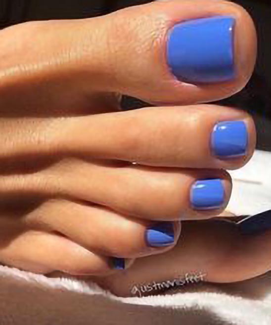 Blue White and Gold Nails