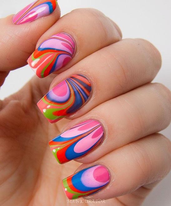 Christmas French Tip Nail Des