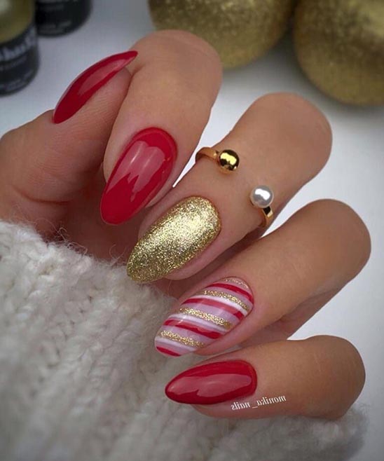 50+ Red and Gold Christmas Nails (2024) TailoringinHindi