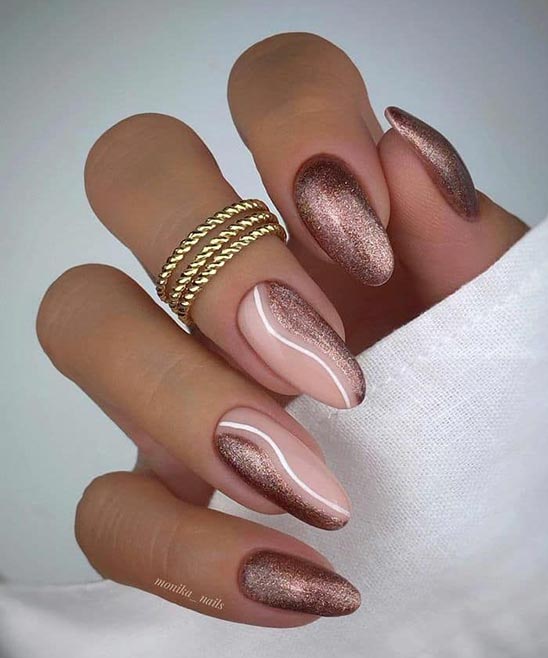 Christmas Nail Art Black and Gold