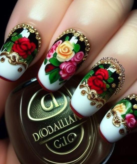 Christmas Nails Black and Gold