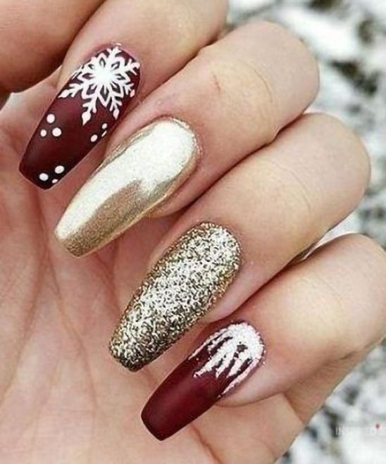 Christmas Stiletto Nail Designs