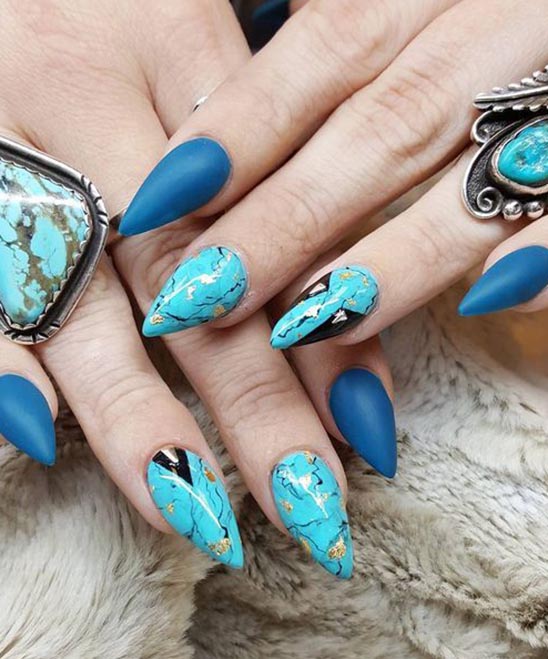 Christmas Sweater Stiletto Nails