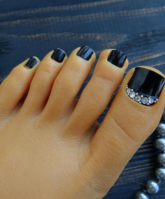 Coffin Nails With Rhinestones and Glitter