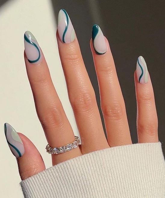 Dark Emerald Green Nails