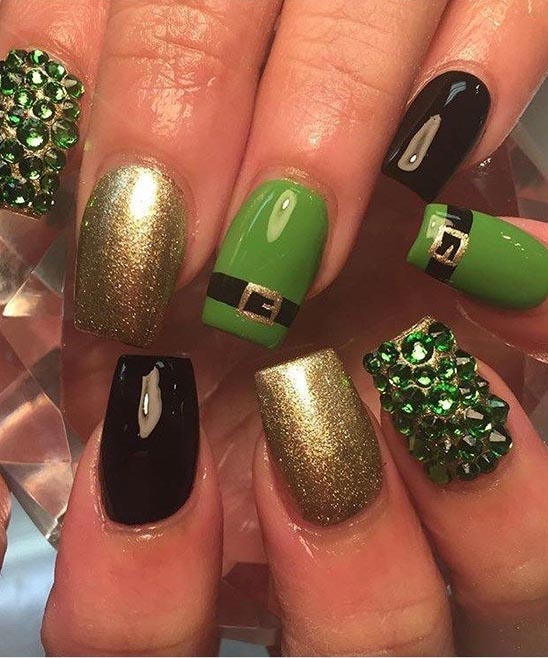 Easy St Patrick's Day Nail Designs.jpg
