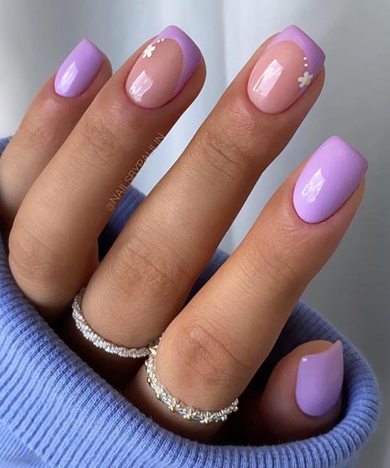 Gold Almond Shaped Nails