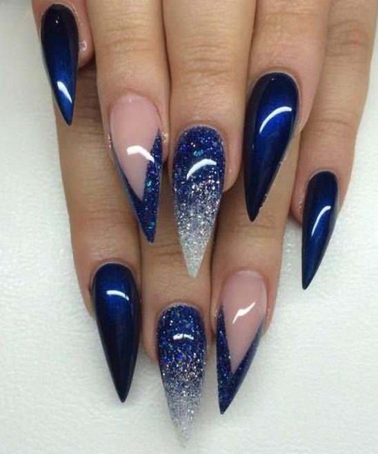 Green Christmas Stiletto Nails