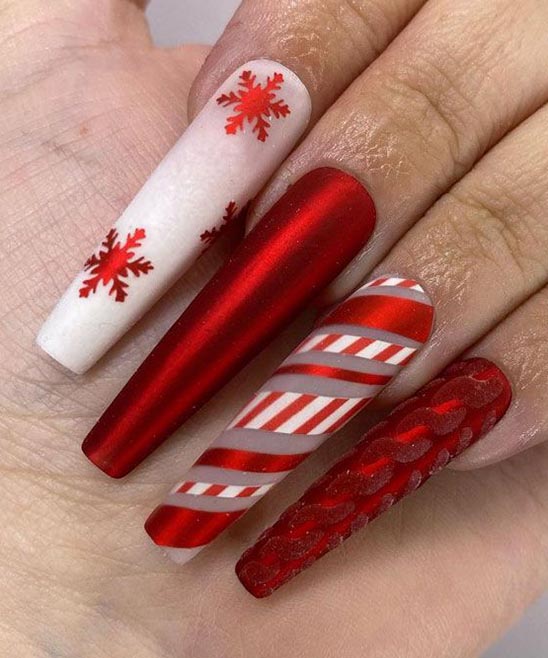 Green Red and Gold Christmas Nail Art