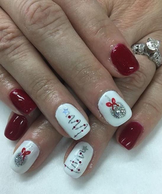 Mickey Mouse Christmas Nail Art