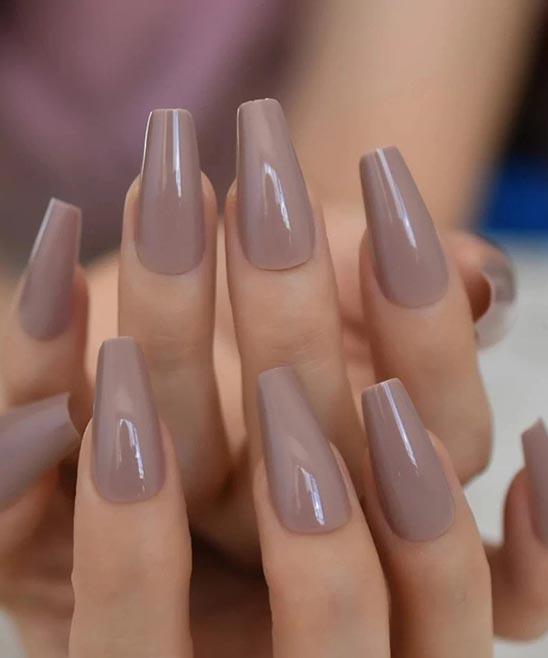 Neutral Nails With Glitter