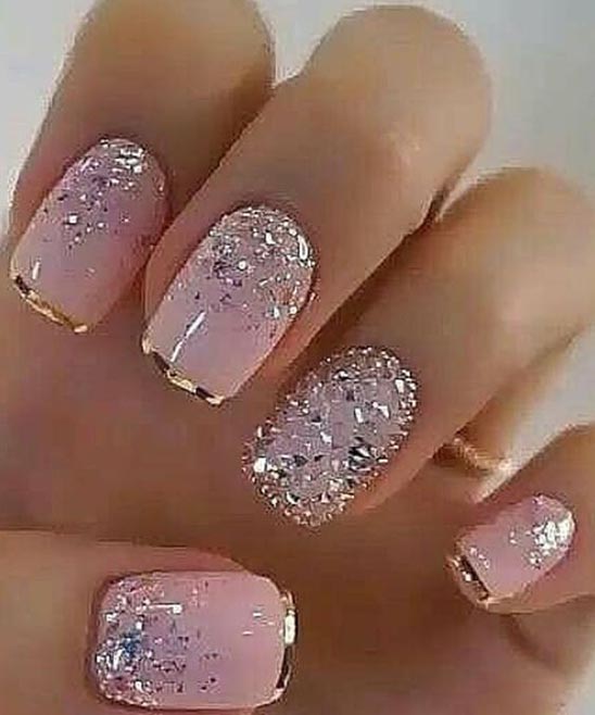Oval French Tip Nails Short