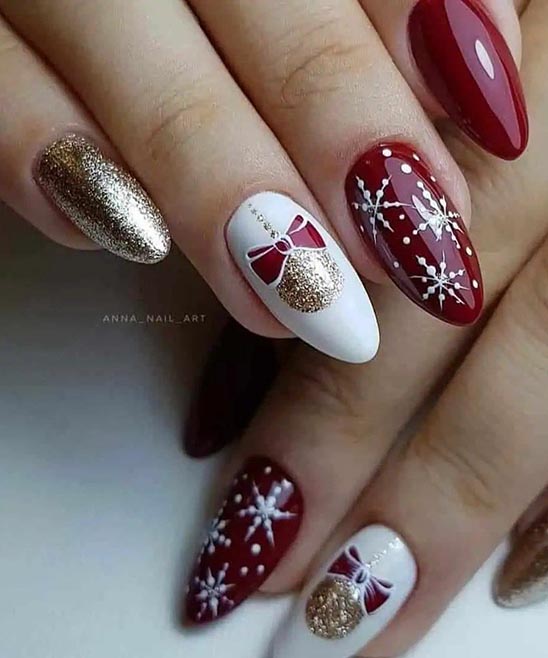 Red Christmas Nail Designs