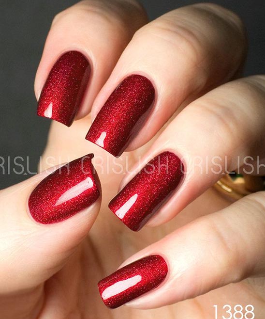 Red and Gold Christmas Nails