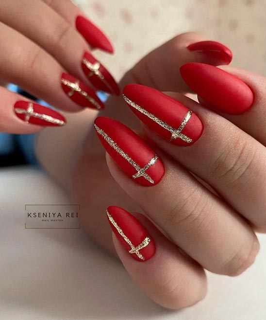 Red and Pink Christmas Nails.jpg